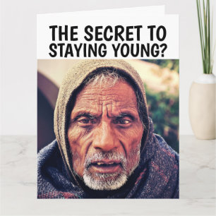 Carte ANNIVERSAIRE FUNNY VIEUX HOMME sur la colline Cart