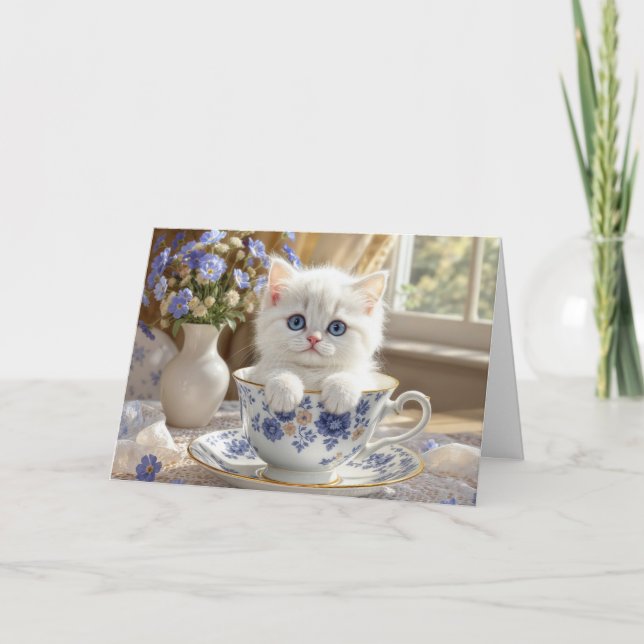Carte Anniversaire White Kitten dans une Teup (Devant)