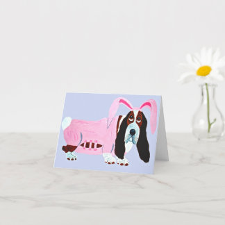 Carte Basset Hound en tenue de lapin rose