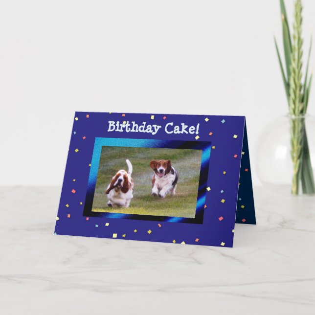 Carte Basset Hounds on Funny Birthday Card avec gâteau (Devant)