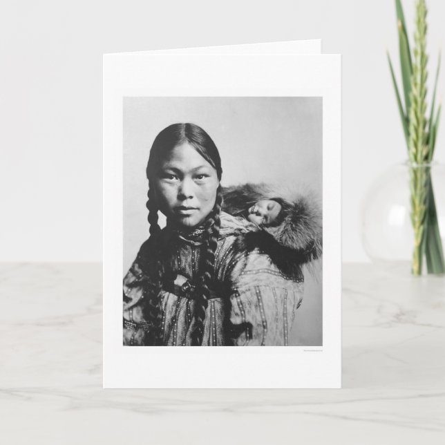 Carte Bébé sur le dos 1906 de la maman esquimaude (Devant)