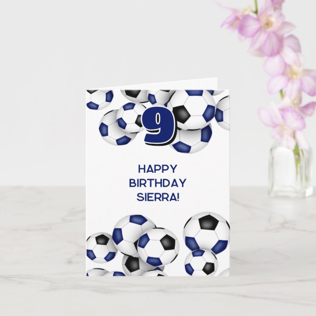 Carte bleu noir balle de football anniversaire de enfant (Orchidée)
