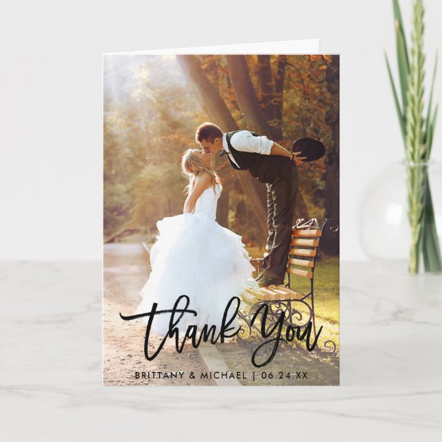 Carte Brush Script Mariage moderne photo Merci plié (Devant)