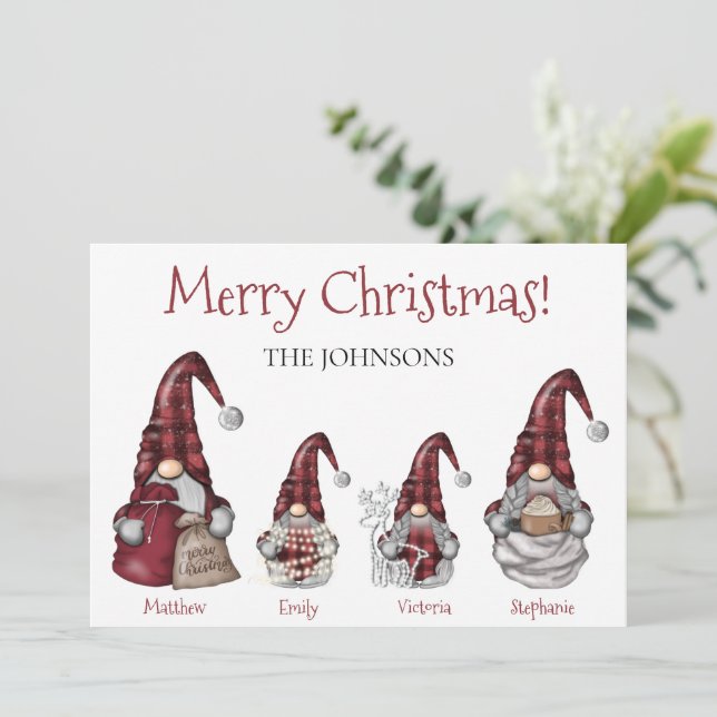 Carte Buffalo Plaid Gnome Famille Personnalisée Noël (Debout devant)