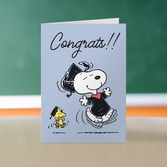 Carte cacahuètes | Snoopy & Woodstock Graduation (Card on desk)