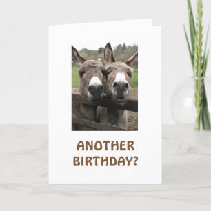CARTE CÉLÉBRER L'ANNIVERSAIRE POUR OBTENIR L'ATTENTION D