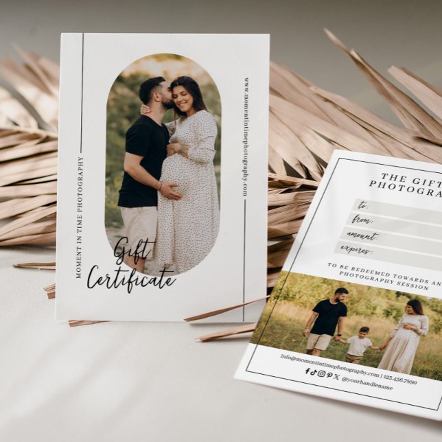 Carte Certificat cadeau Oval Arch moderne (Créateur téléchargé)