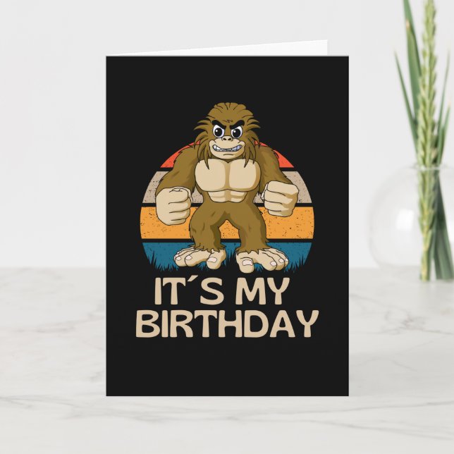 Carte C'Est Mon Anniversaire Petit Garçon Bigfoot (Devant)