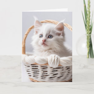 Carte Chaton blanc d'anniversaire dans un panier