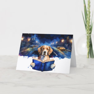 Carte Chien sobre lisant un grand livre d'anniversaire d