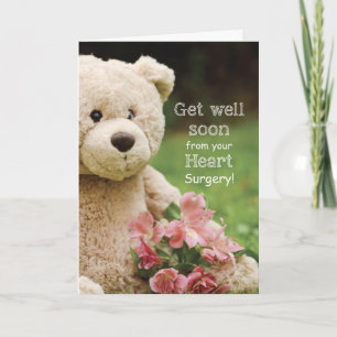 Carte Chirurgie cardiaque, ours en peluche et fleurs se