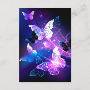 Carte D'accompagnement Arrière - plan avec papillons de nuit