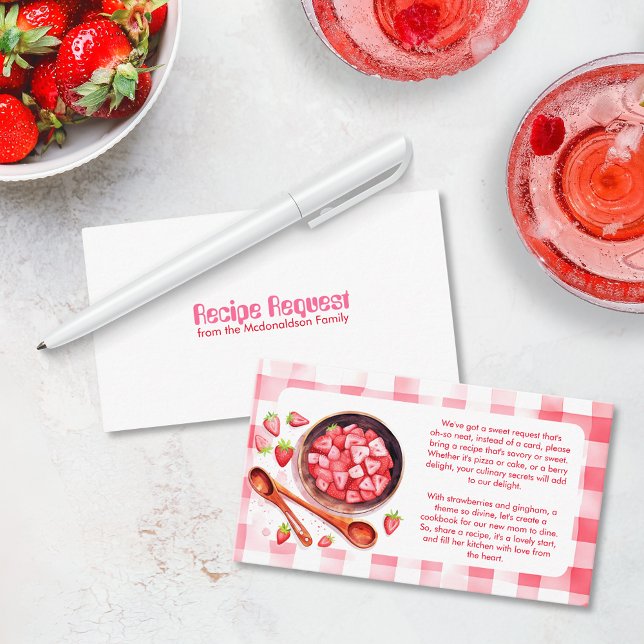 Carte D'accompagnement Baby shower de demande de recette mignonne En vich (Strawberry Recipe card Request Baby Shower Invite set Watercolor Gingham Retro Cottagecore Custom )