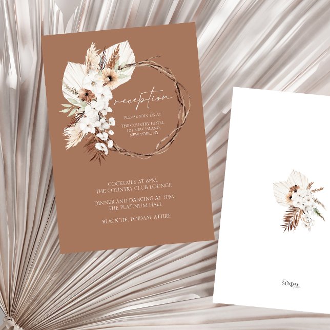 Carte D'accompagnement Boho Beige séché Floral Wreath Réception de mariag (Boho Terracotta Floral Wreath Wedding Reception Enclosure Card)