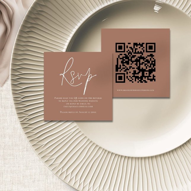 Carte D'accompagnement Boîtier RSVP Brown de code QR de script (Front and back view)