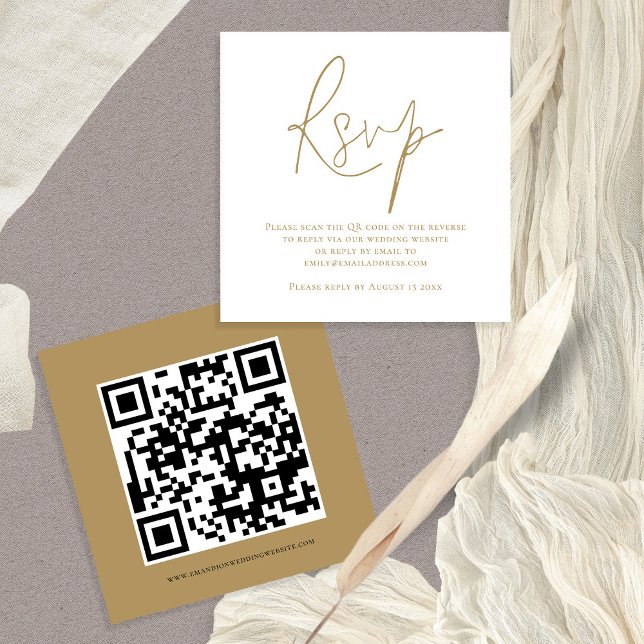 Carte D'accompagnement Boîtier RSVP Mariage de code QR en or blanc (Front and back view of this mini 2.5" square enclosure RSVP card with QR code on the back)