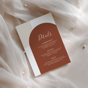 Carte D'accompagnement Code QR de détails de mariage avec arche en terre