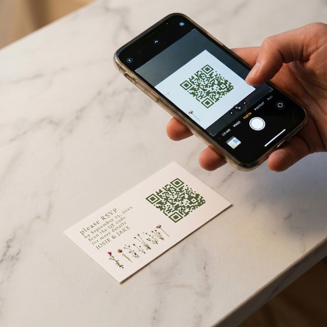 Carte D'accompagnement Code QR de réponse pour mariage aux fleurs sauvage (Créateur téléchargé)