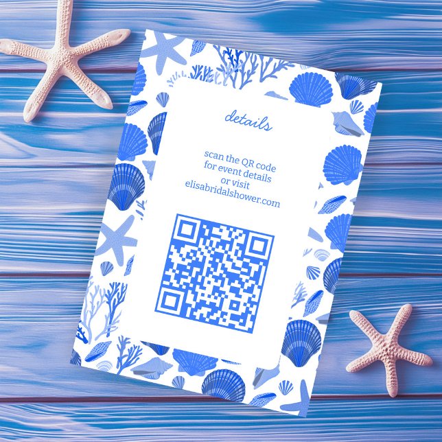 Carte D'accompagnement Coquillages Fête de Mariage Chic Bleu Plage QR PER (Seashells Bridal Shower Chic Blue Beach CUSTOM QR Enclosure Card
)