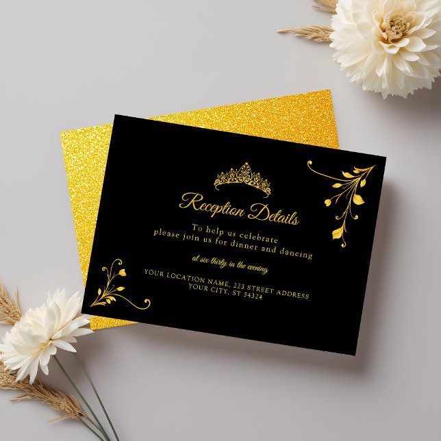 Carte D'accompagnement Couronne Dorée Élégante Quinceañera Blanc et Or (Créateur téléchargé)