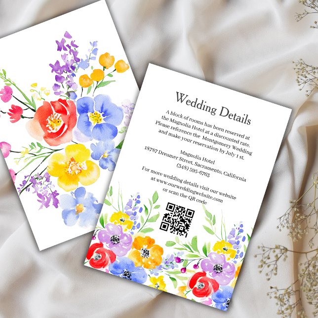 Carte D'accompagnement Détails de mariage avec fleurs printanières vibran (Créateur téléchargé)