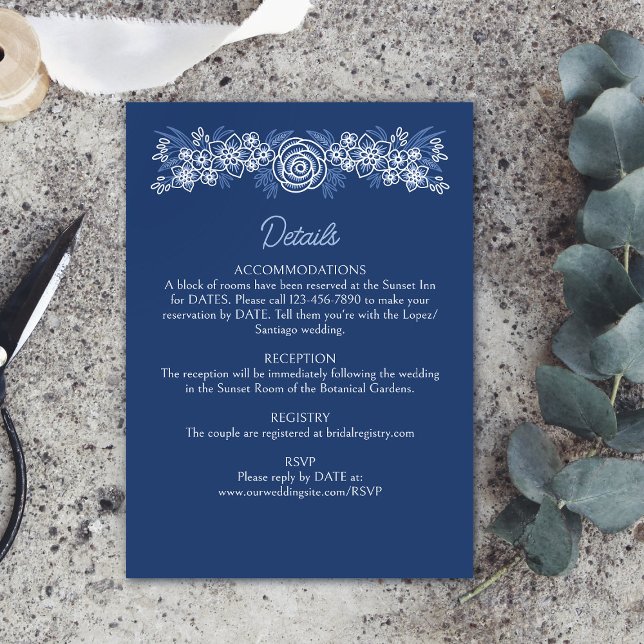 Carte D'accompagnement Détails de mariage bleu poussiéreux floral botaniq (Créateur téléchargé)
