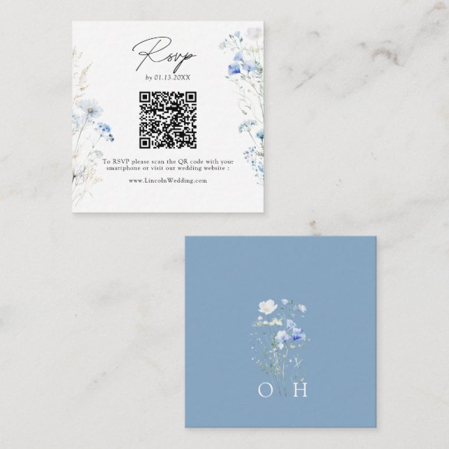 Carte D'accompagnement Dusty Blue Fleurs sauvages Monogramme QR Code RSVP (Devant / Derrière)
