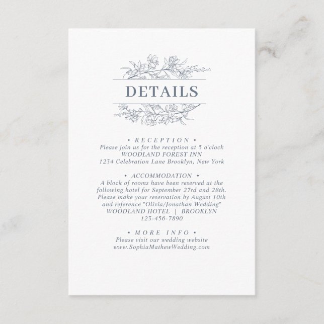 Carte D'accompagnement Elégant bleu Dusty Floral Wreath Détails du Mariag (Devant)