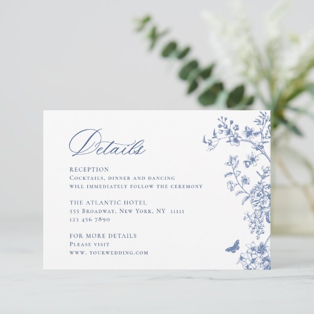 Carte D'accompagnement Elégant Blue French Garden Floral Détails Mariage (Debout devant)