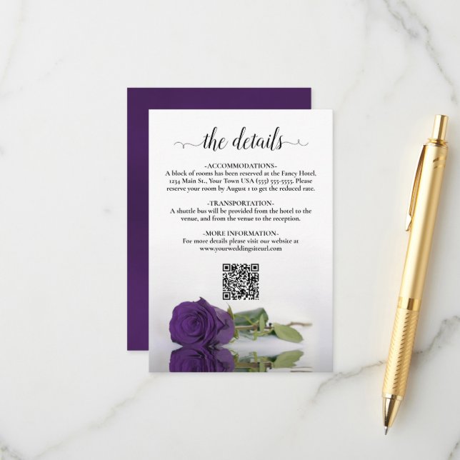 Carte D'accompagnement Elégant Royal Purple Rose Détails du Mariage QR Co (Devant/Arrière en situation)