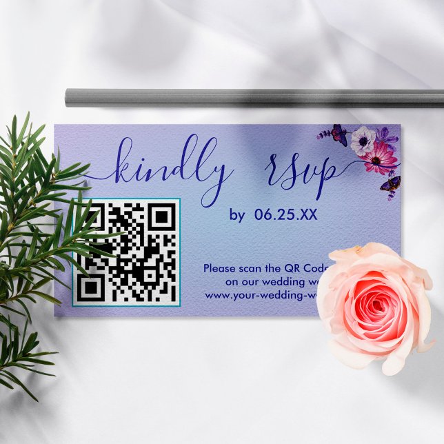 Carte D'accompagnement Fleur RSVP de mariage élégante avec code QR (Créateur téléchargé)