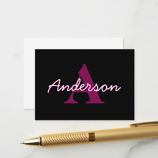 Carte D'accompagnement Joli script de monogramme rose et noir personnalis (Devant/Arrière en situation)