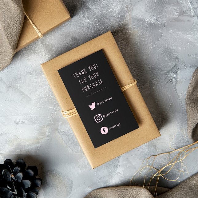 Carte D'accompagnement Liens sociaux, rose et noir insérer la carte. (Pink on black fun text social media enclosure card to say thank you to your customers)