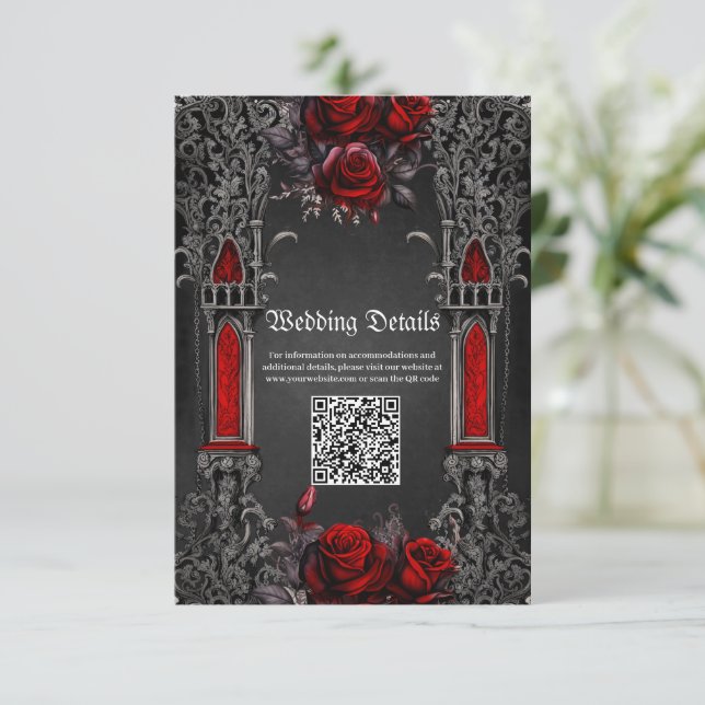 Carte D'accompagnement Magnifique design mariage gothique foncé. (Debout devant)