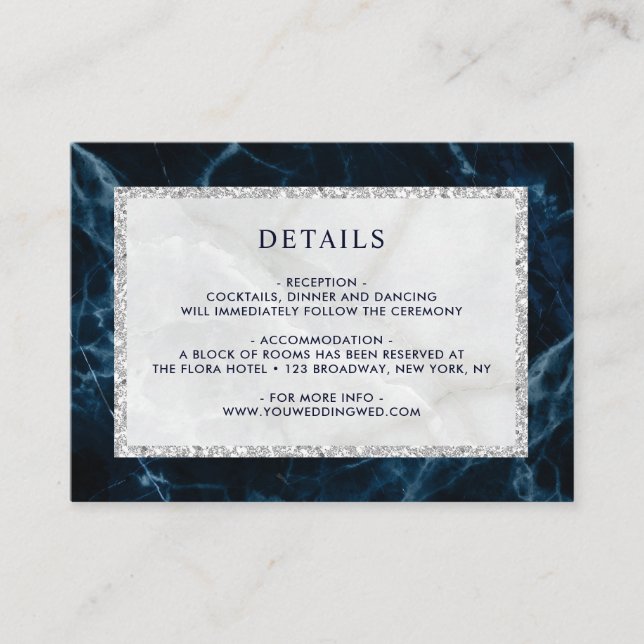 Carte D'accompagnement Marbre blanc bleu marine Détails du Mariage (Devant)