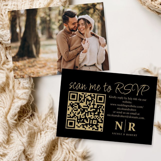 Carte D'accompagnement Mariage Monogramme QR Code RSVP Avec Élégant Photo (Créateur téléchargé)