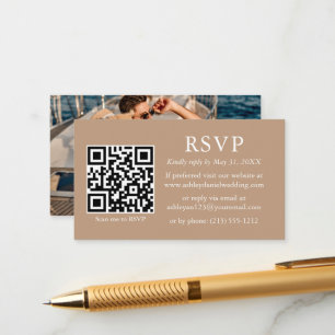 Carte D'accompagnement Mariage photo simple minimaliste QR Taupe RSVP 