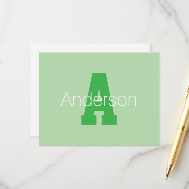 Carte D'accompagnement Monogramme moderne | Pale & Kelly Green (Devant/Arrière en situation)
