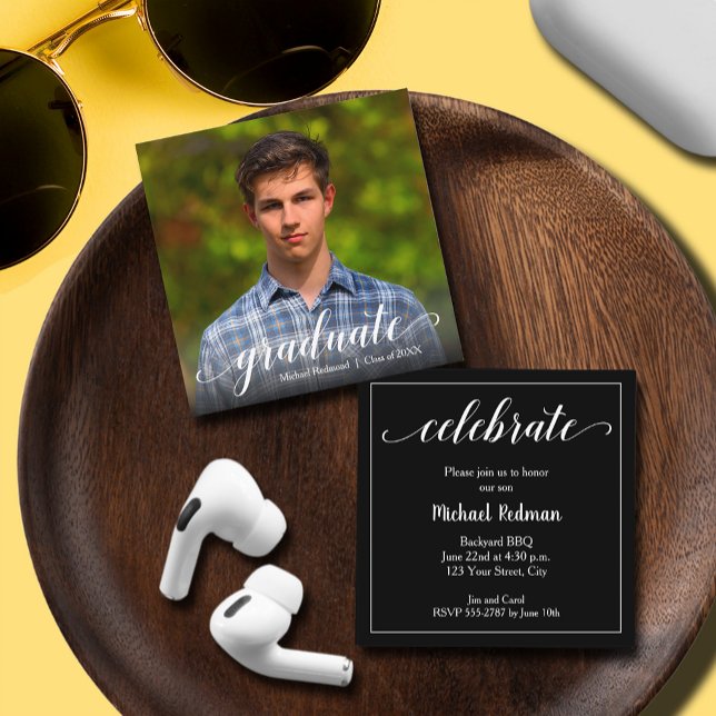 Carte D'accompagnement Petite photo de fin d'études (SMALL 2.5" x 2.5" graduation invitations - hand out to friends and family,  put in announcements)