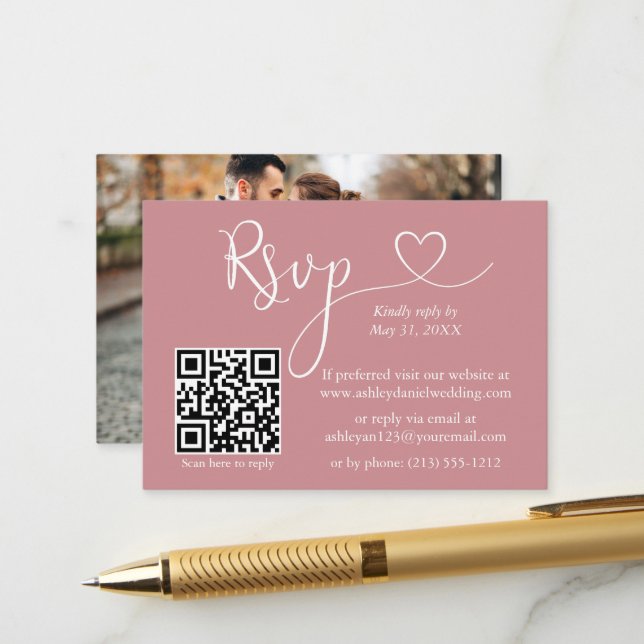 Carte D'accompagnement Photographie de cœur de calligraphie Mariage Rose  (Devant/Arrière en situation)