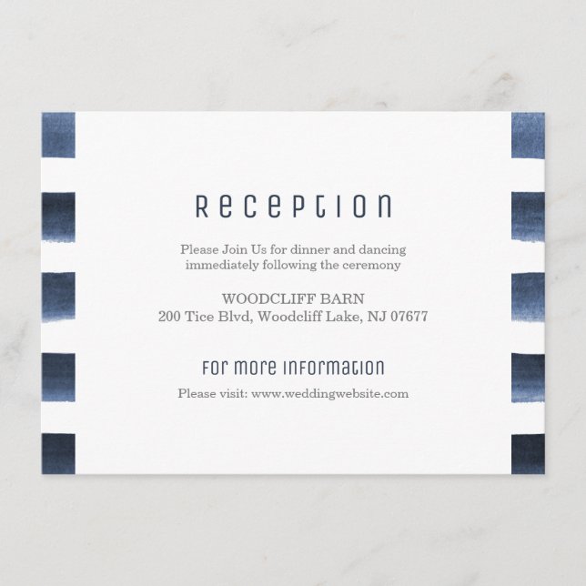 Carte D'accompagnement Réception de mariage nautique à rayures bleu marin (Devant)