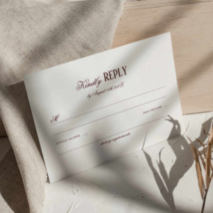 Carte D'accompagnement Réponse de mariage élégante moderne en bordeaux