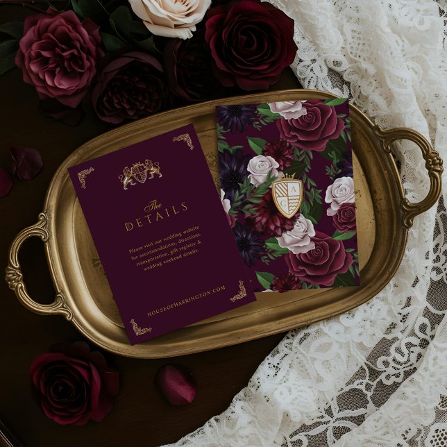 Carte D'accompagnement Royal Muse Imaginaire Plum Florals & Lion Crest (Royal Muse Fantasy Plum Florals & Lion Crest Enclosure Card)
