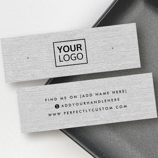 Carte d'affichage du logo de la boucle d'oreille g (Light gray linen logo stud earring display card)