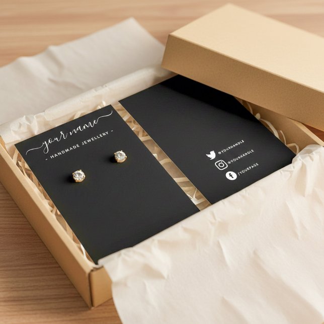 Carte d'affichage simple et élégante (Simple elegant stud earring display card.)
