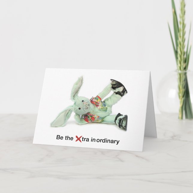 Carte d'anniversaire drôle de lapin. Soyez (Devant)