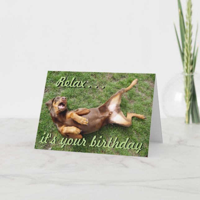Carte d'anniversaire la prenant un bain de soleil (Devant)