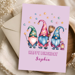 Carte d'anniversaire mignonne de gnome de forêt po