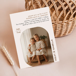 Carte d'anniversaire pour deux enfants, photo de f