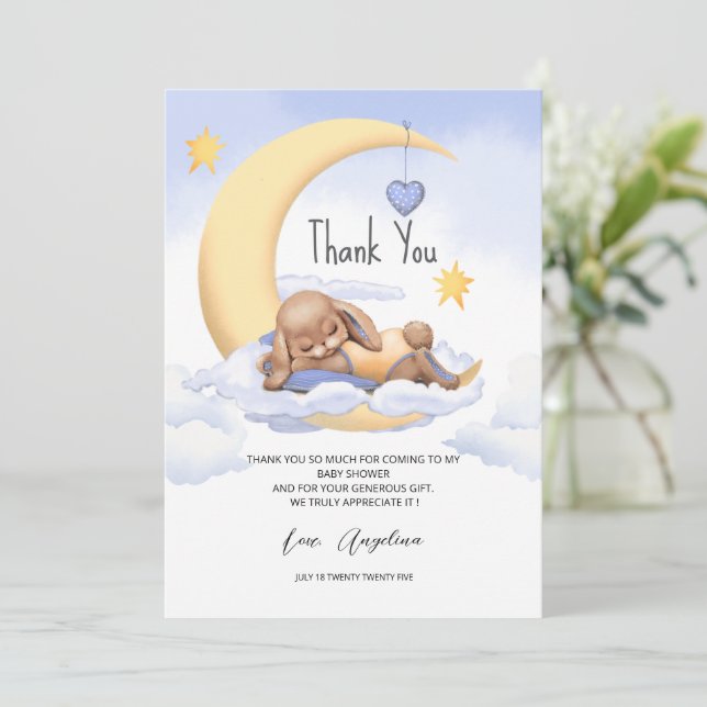 Carte de Baby shower en Merci plat avec lapin. (Debout devant)